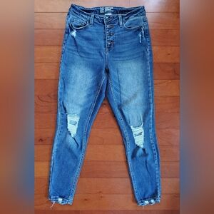 No Boundries Highrise Skinny Jeans Size 9